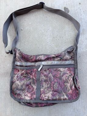 Lespportsac Vintage Deluxe Everyday Shoulder Bag 10x13 Floral Pattern Neutrals